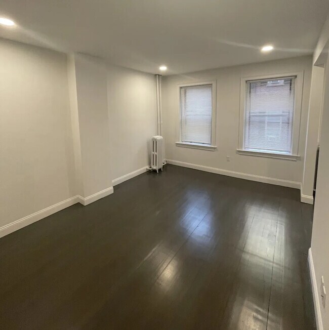 Foto del edificio - 16 Temple St