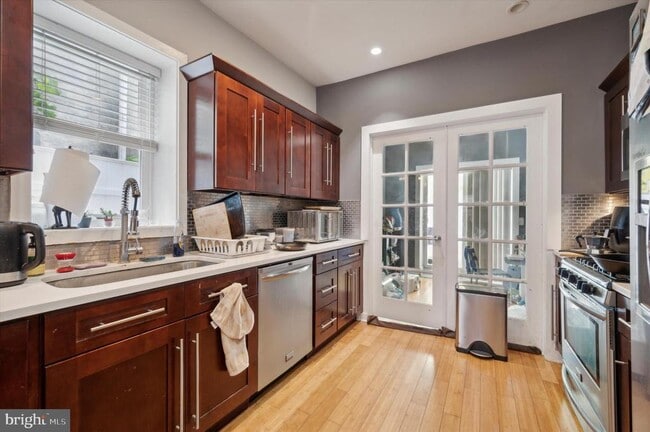 Foto del edificio - 1126 S 15th St