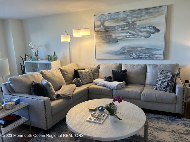 Foto del edificio - 675 Ocean Ave