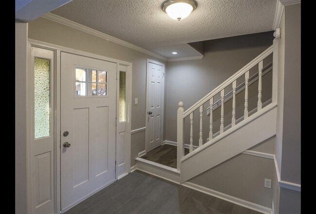 Building Photo - 4972 Ridge Tree Dr