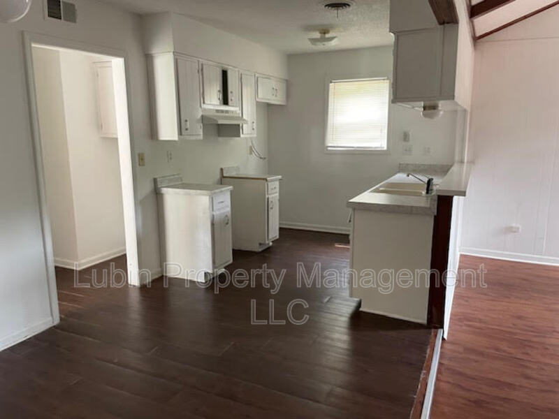 Building Photo - 4039 Zane Rd