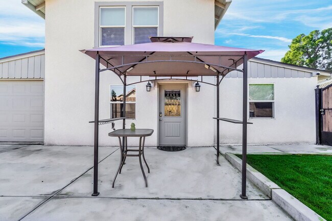 Foto del edificio - 4134 N Maroa Ave