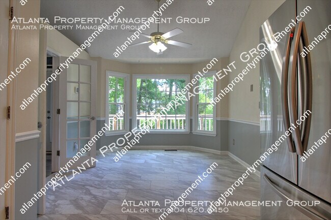 Building Photo - 913 River Glen Place