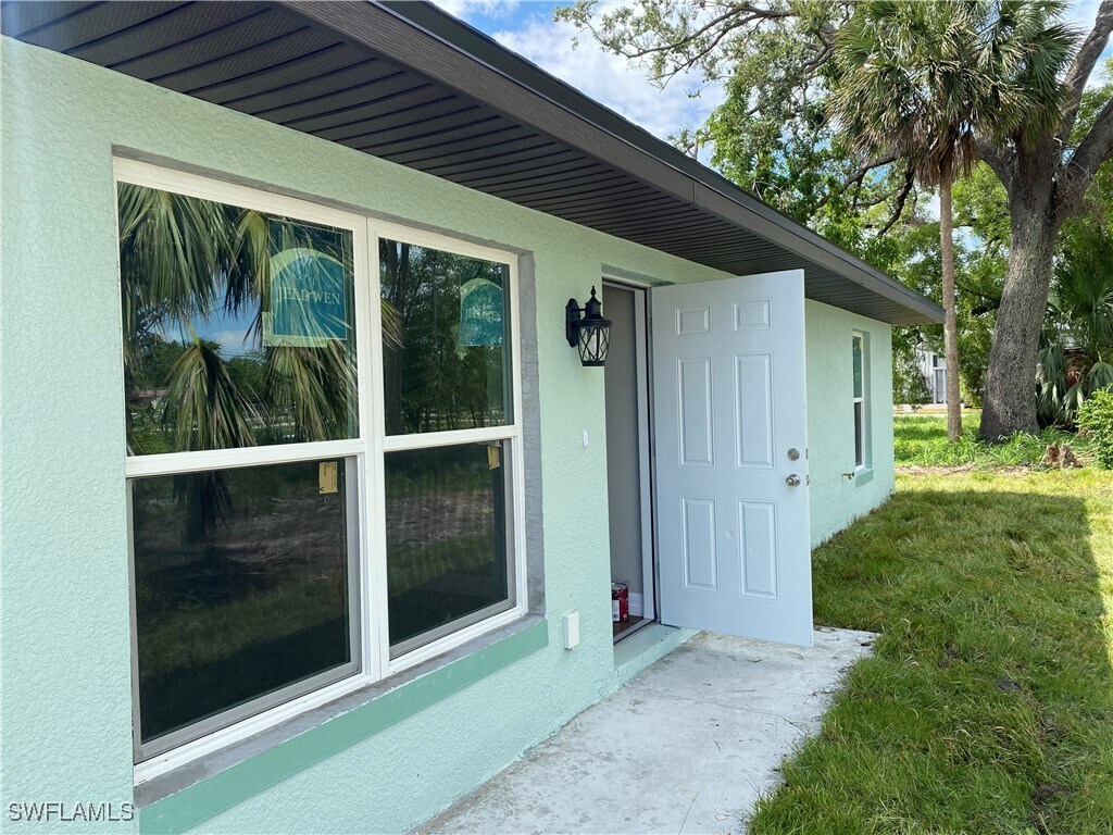 Foto principal - 2420 Linhart Ave