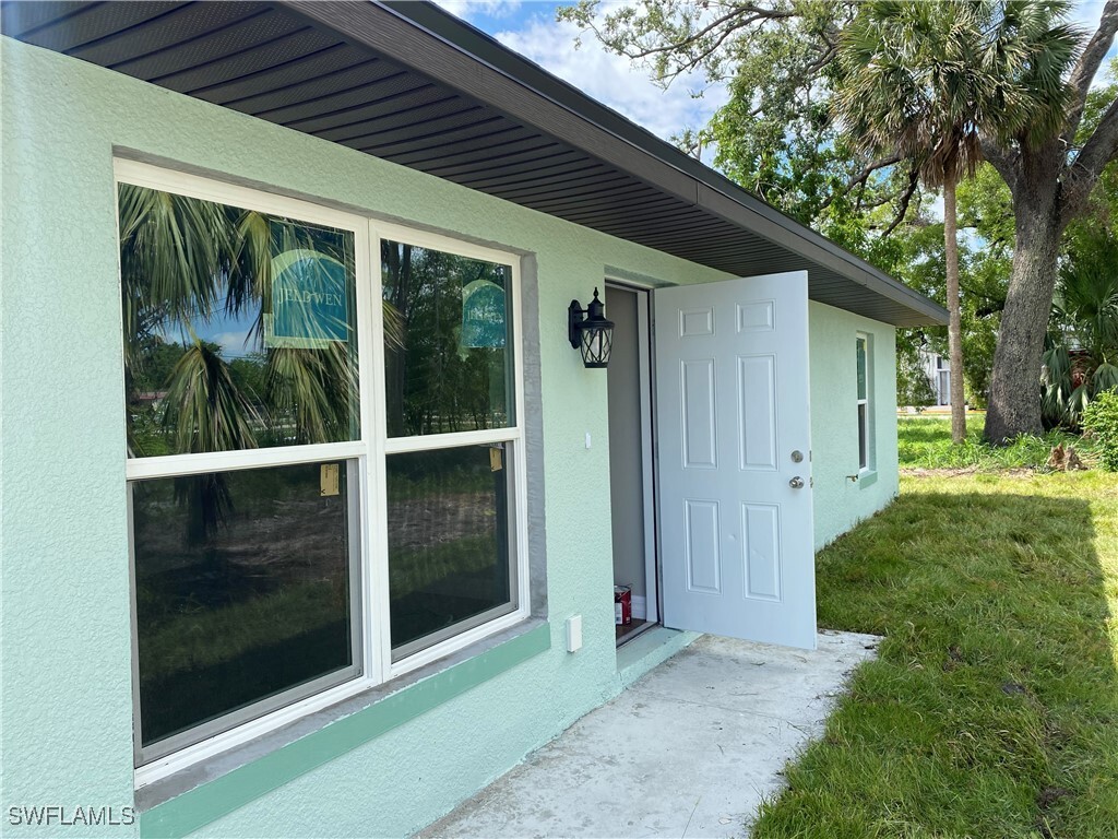 Foto principal - 2424 Linhart Ave