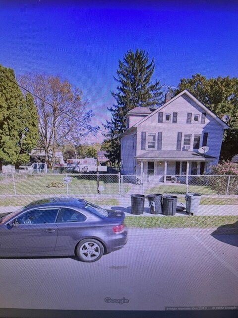 Primary Photo - 39 E Salisbury St