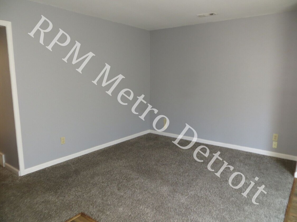 2 BEDROOM RANCH IN REDFORD House Rental in Redford Charter Township