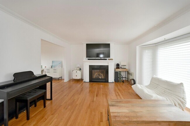 Foto del edificio - 3544 Woodward St