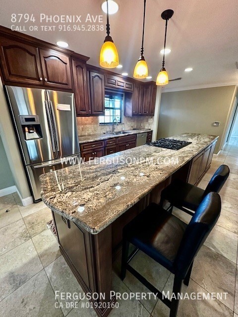 Building Photo - Remodeled Home in Fair Oaks with a Pool an...