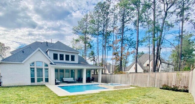 Foto del edificio - 176 Sweeping Valley Dr