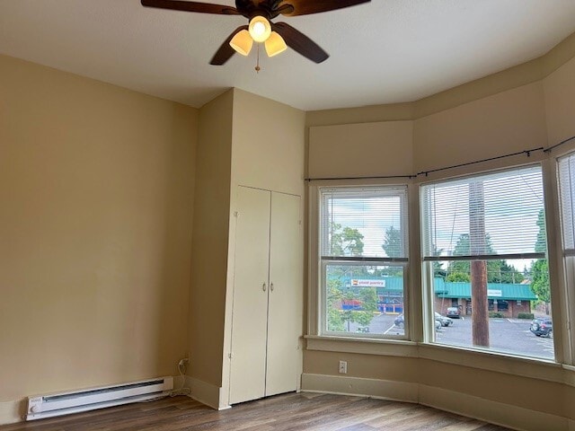 High ceilings in this vintage building make your space feel bigger - 4537 SE 65th Ave