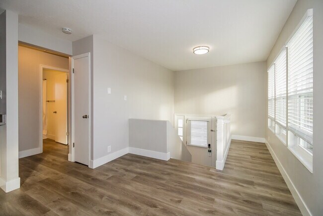 Foto del edificio - 4345 S 700 W