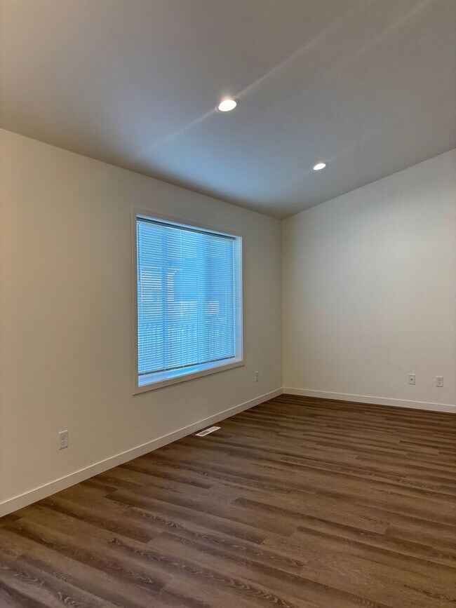 Foto del edificio - 7307 30th St S