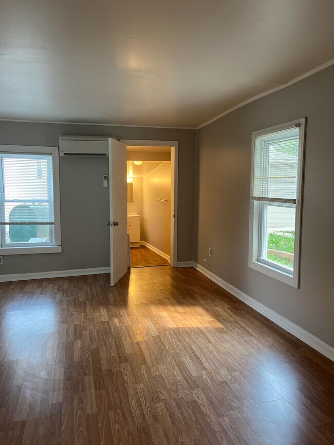 Foto del edificio - 2-142 Hall St