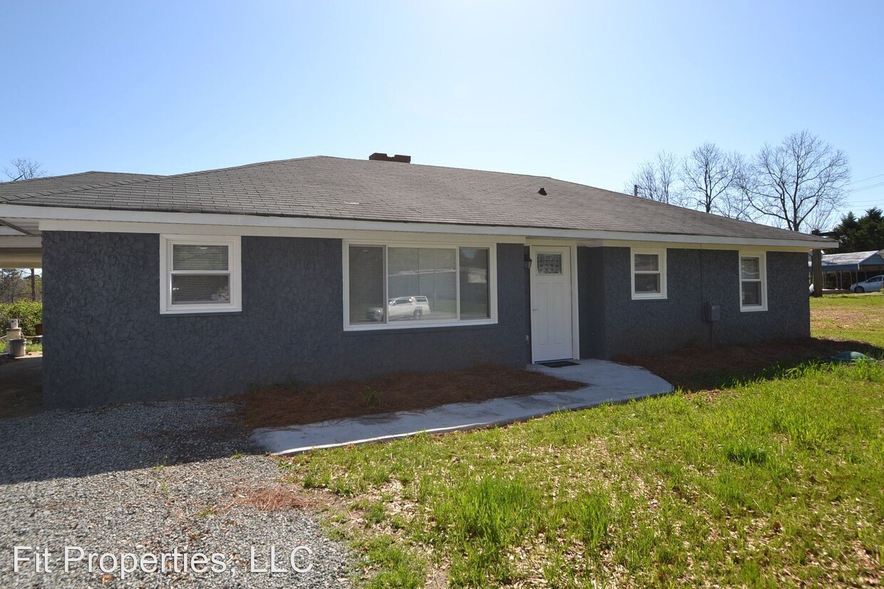 Primary Photo - 3 br, 1 bath House - 1932 NC Hwy 16 Business