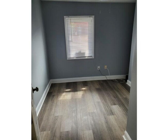 Foto del edificio - 2101 McHenry St