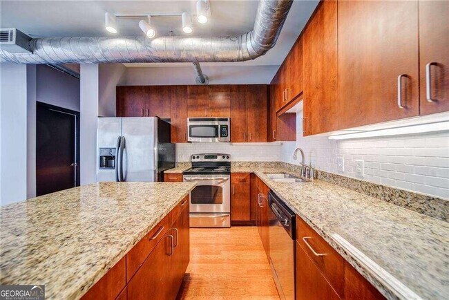 Building Photo - 5300 Peachtree Rd