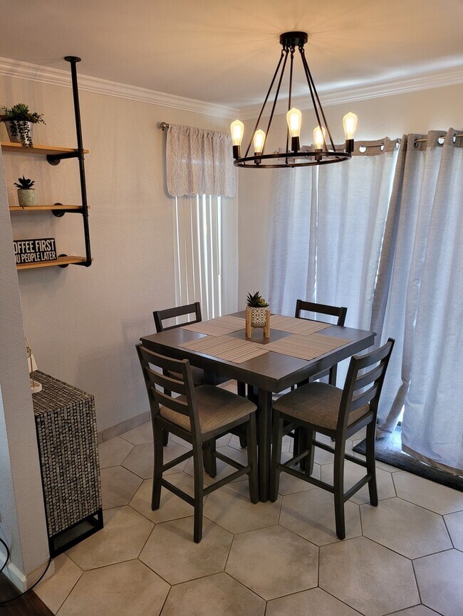 Foto del edificio - One bedroom condo with or without furnishi...