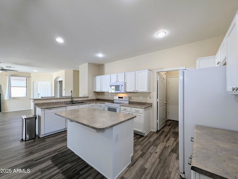 Primary Photo - 16635 N 169th Ave