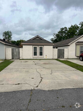 Building Photo - 113 Cane Field St