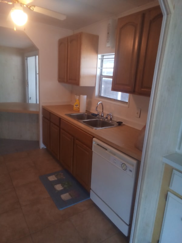 Building Photo - 8124 Eagle Dr