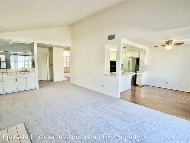 Building Photo - 4 br, 2.5 bath House - 11864 Calle Parral