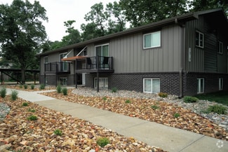 Building Photo - 1015 Johnstown Ave