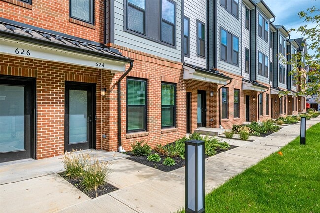 Foto del edificio - 624 Sadie Cir