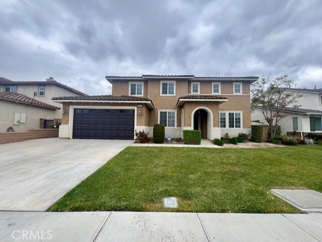 Foto principal - 8084 Finch St