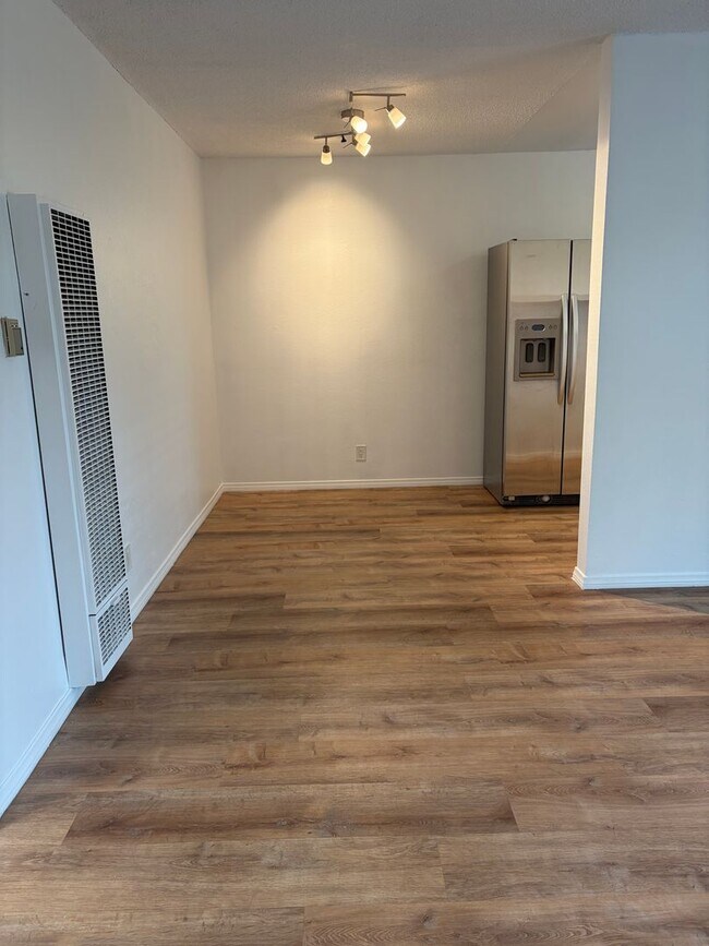 Foto del edificio - 534 Santa Clara Ave