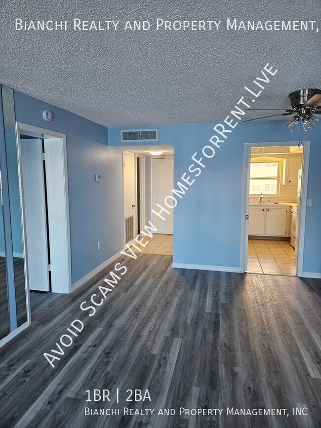 Building Photo - 4525 Cove Cir