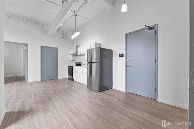 Building Photo - 226 New Brunswick Ave