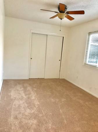 Foto del edificio - 5901 Newman Ct