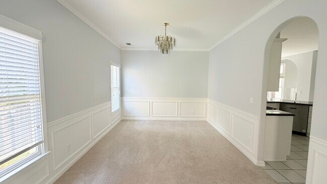 Building Photo - 1496 Brentwood Dr
