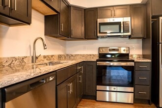 Building Photo - 336 Roosevelt Dr