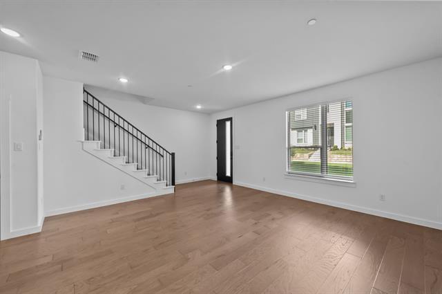 Building Photo - 611 Collier Dr