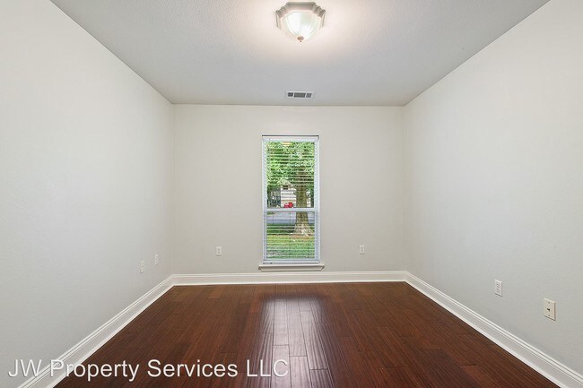Building Photo - 3 br, 2 bath House - 1504 Hickory Street