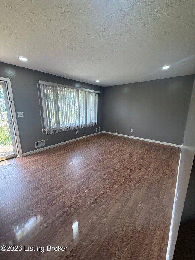 Foto del edificio - 5411 Fennel Ct