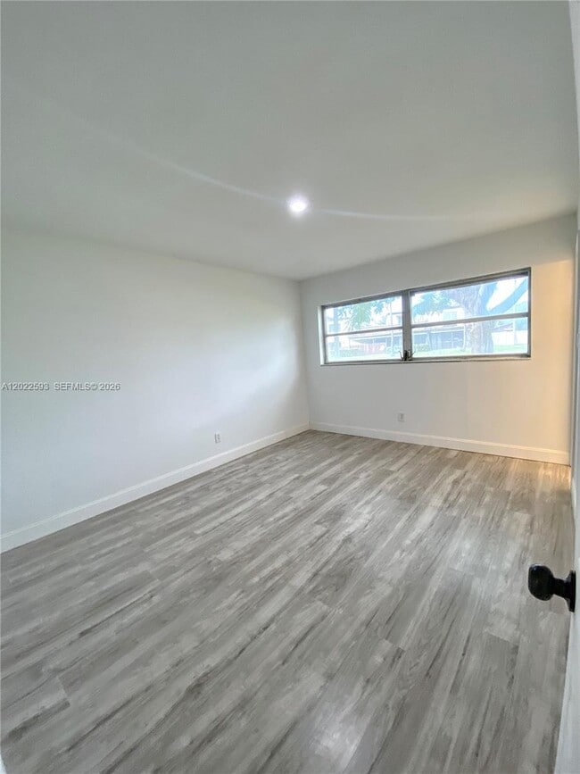 Foto del edificio - 3000 NW 5th Terrace