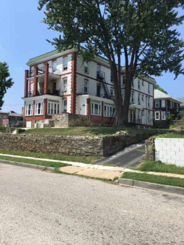 Building Photo - 3600 Eldorado Ave