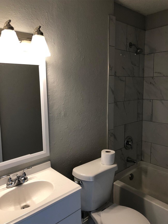 Foto del edificio - 512 Sunset Ln