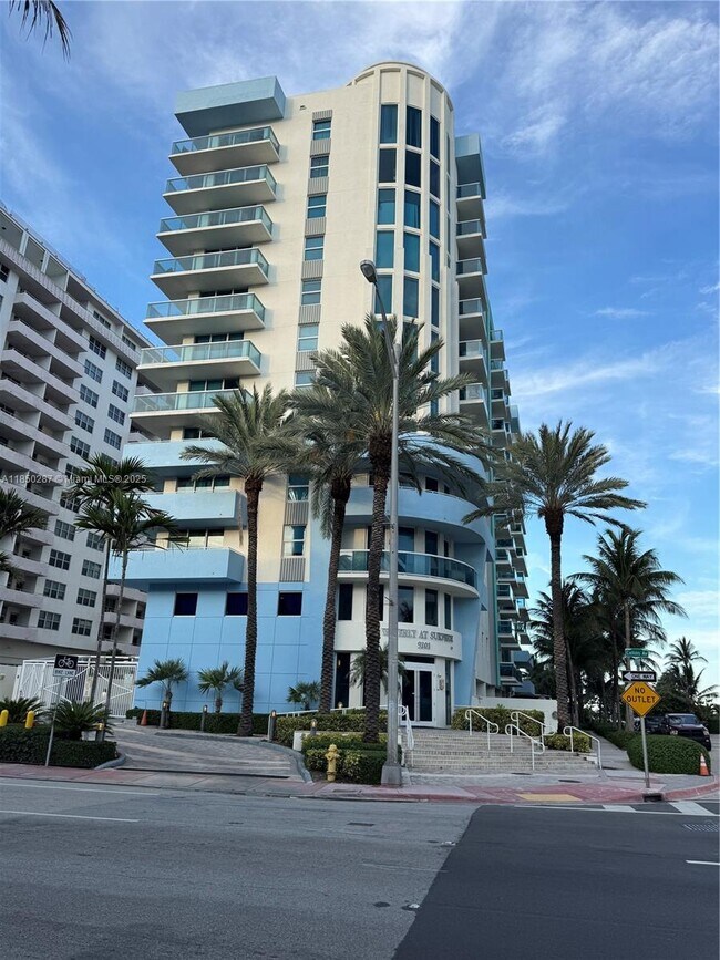 Foto del edificio - 9201 Collins Ave