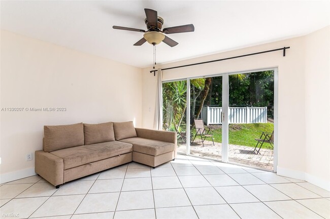 Foto del edificio - 3 br, 2.5 bath House - 2916 NW 99th Ter