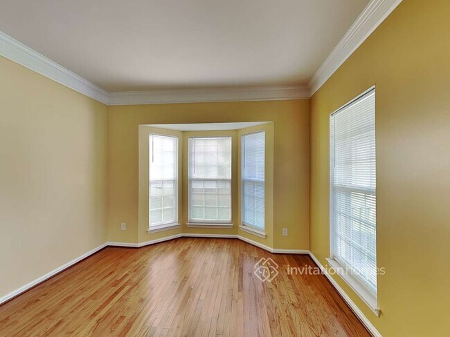 Foto del edificio - 10124 Rivendell Ln