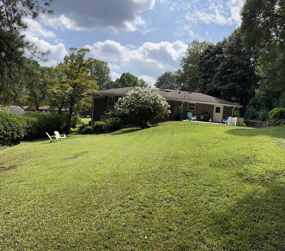 Primary Photo - 689 Rosedale Dr