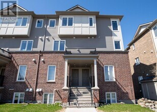 Building Photo - 2545 Longfields Dr