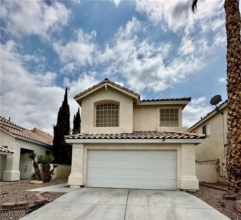 Foto principal - 2436 Ginger Lily Ln