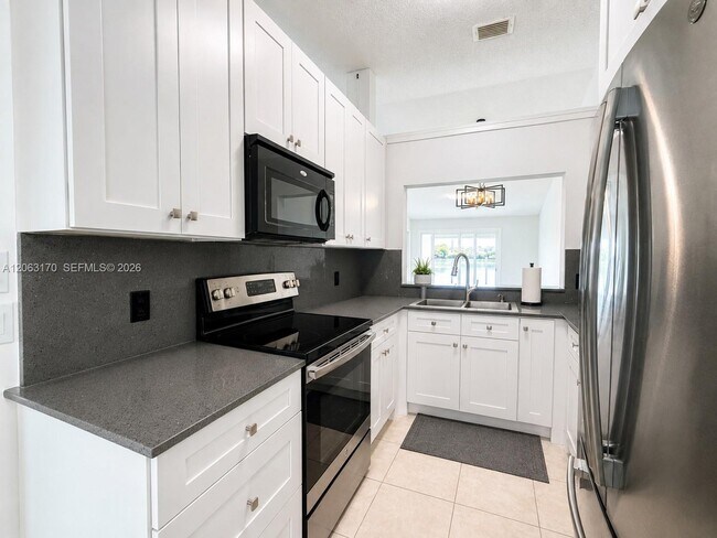 Foto del edificio - 5820 N Park Rd