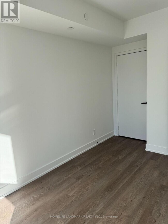 Photo du bâtiment - 308 Jarvis St