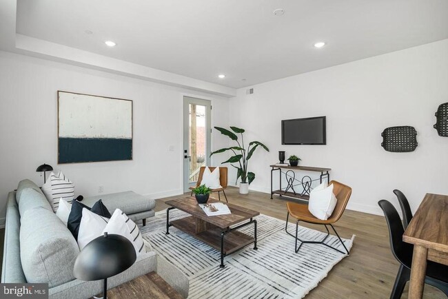 Living Room 1 - 2457 Carpenter St